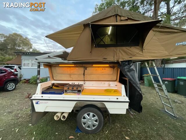 1989 Road & Track Camper Trailer