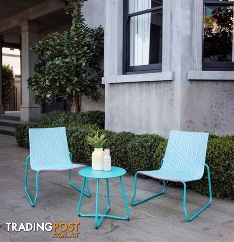 Outdoor Living 3 Piece Chair Set