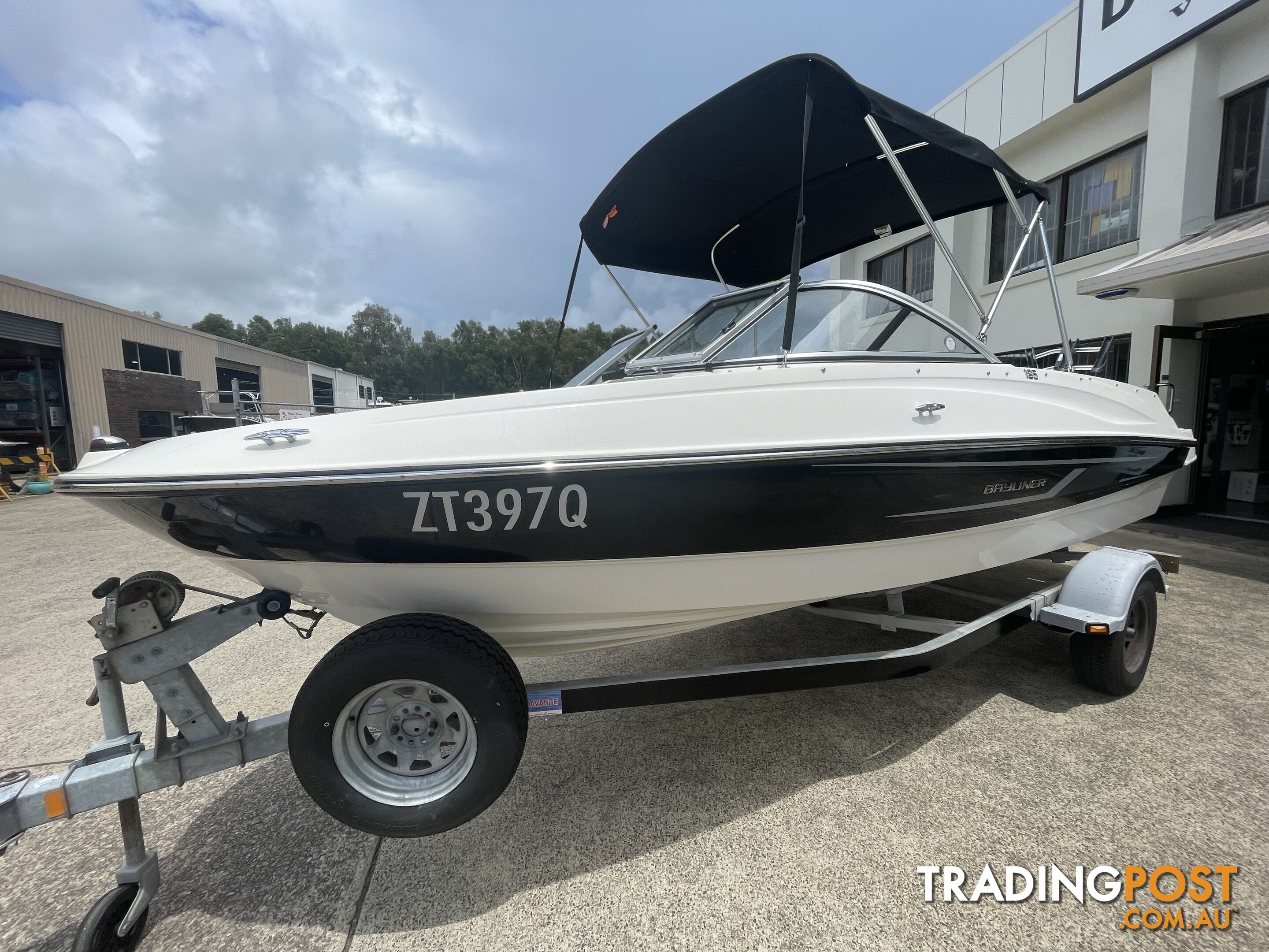 2014 Bayliner 185BR - Mercruiser 135HP