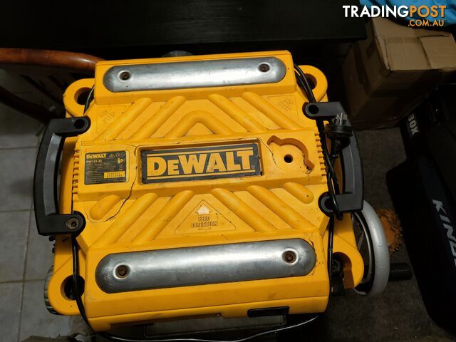 DeWalt thicknesser DW735-XE