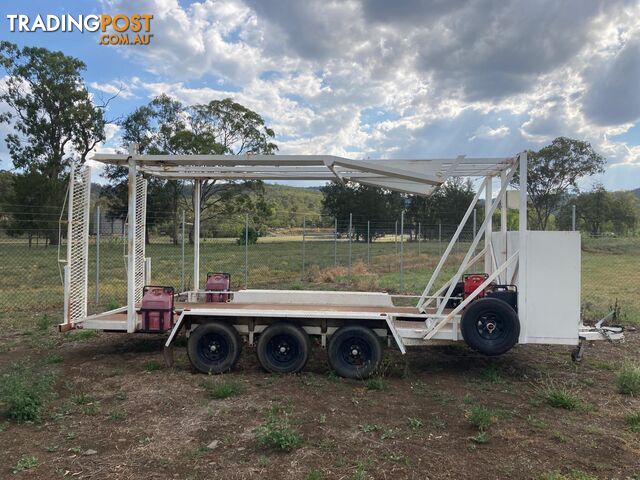 2013 HOMEMADE Pig Trailer   PIG TRAILER