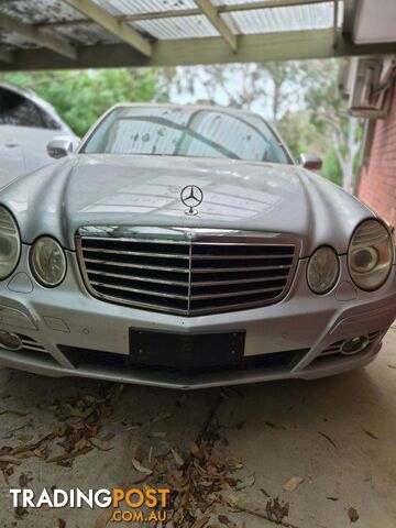 2006 Mercedes-Benz E350 (W211) selling for parts