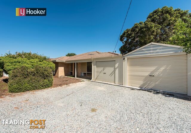 93 Braemore Street SEVILLE GROVE WA 6112