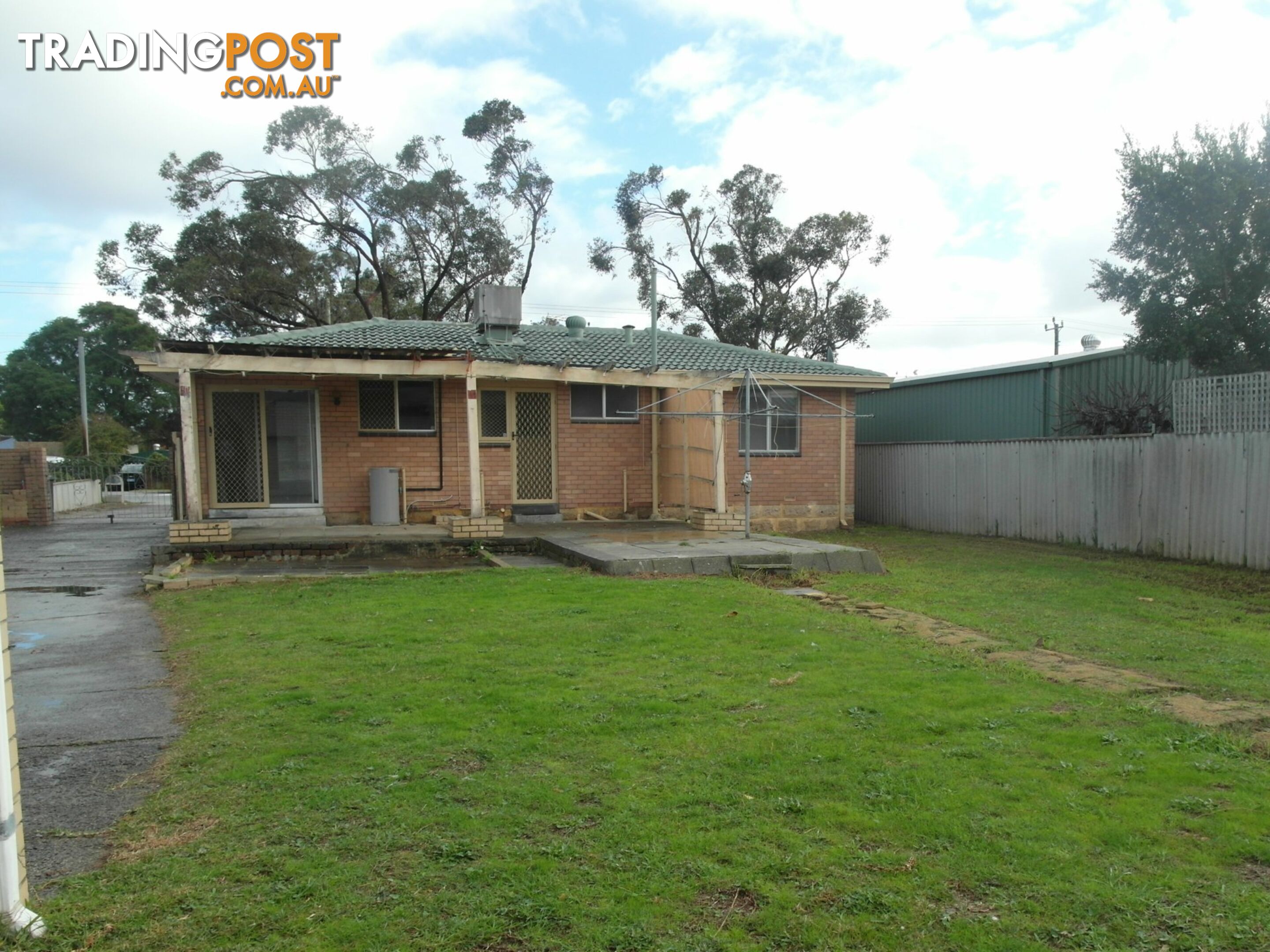 18 Eileen Street GOSNELLS WA 6110