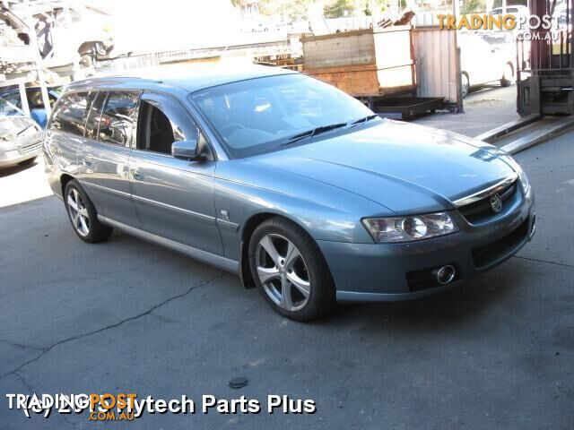 2004 HOLDEN COMMODORE ASHTRAY silver