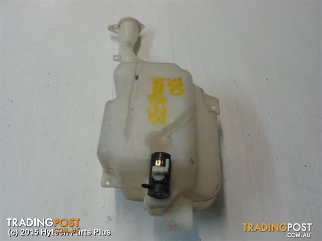 2005 MITSUBISHI 380 WASHER BOTTLE
