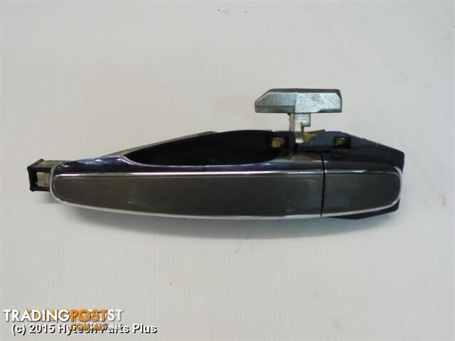 2012 HOLDEN STATESMAN/CAPRICE DOOR HANDLE LEFT REAR outer grey + chrome