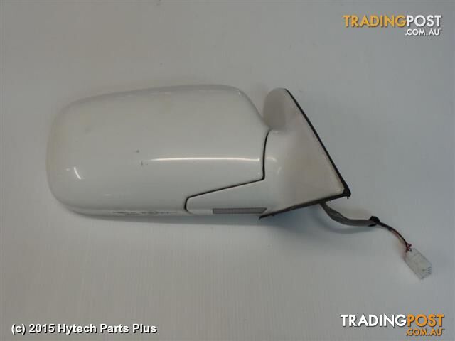 2000 TOYOTA COROLLA RIGHT DOOR MIRROR white tested good