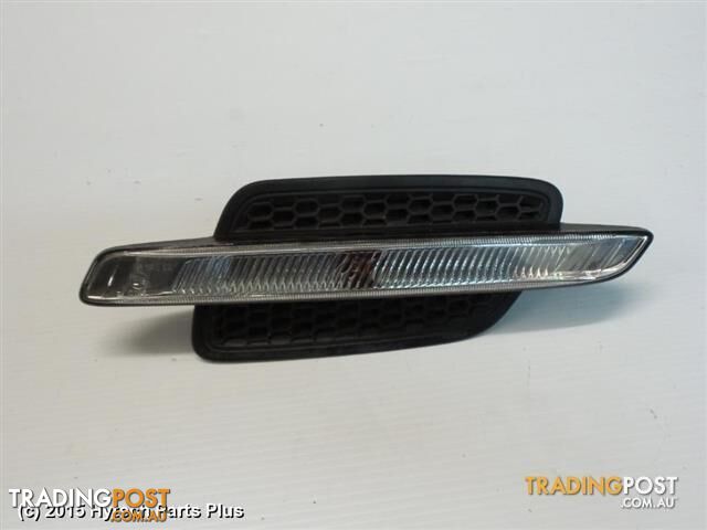 2012 HOLDEN COMMODORE RIGHT INDICATOR/FOG/SIDE
