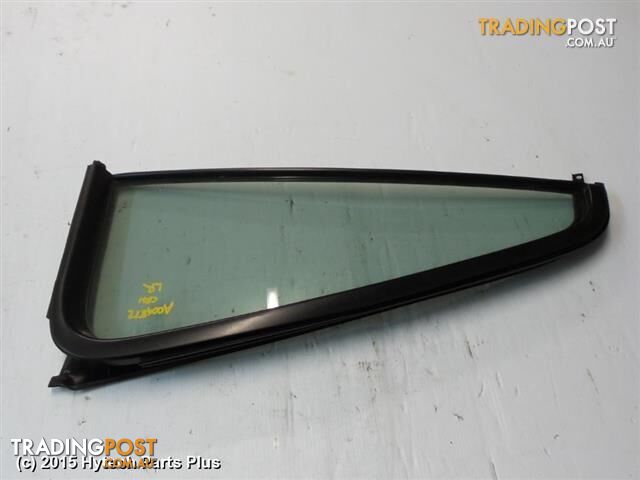 2001 HONDA CRV LEFT REAR 1/4 GLASS (IN DR)