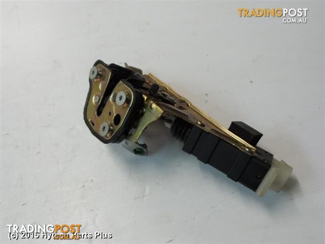 2004 HOLDEN COMMODORE DOOR/BOOT/GATE LOCK with act 755328 gm 92146469 - photo 2 of 4