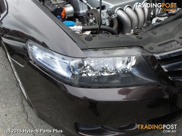 2007 HONDA ACCORD RIGHT Headlight minor stone marks