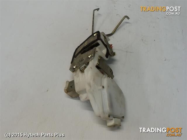 2001 MITSUBISHI MAGNA DOOR/BOOT/GATE LOCK
