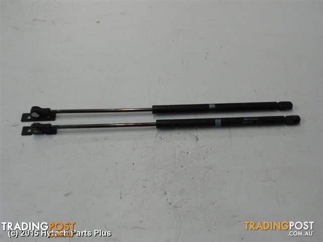 2003 HOLDEN COMMODORE BONNET HINGE/STRUT pair tested good