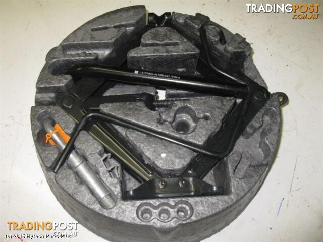 2006 HOLDEN ASTRA JACK/TOOL KIT
