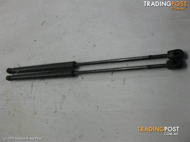 2001 HOLDEN ASTRA HATCH STRUT pair 5 door