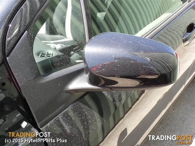 2014 TOYOTA YARIS SHOCK ABSORBER pair 5 door