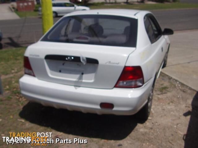 2001 HYUNDAI ACCENT FAN