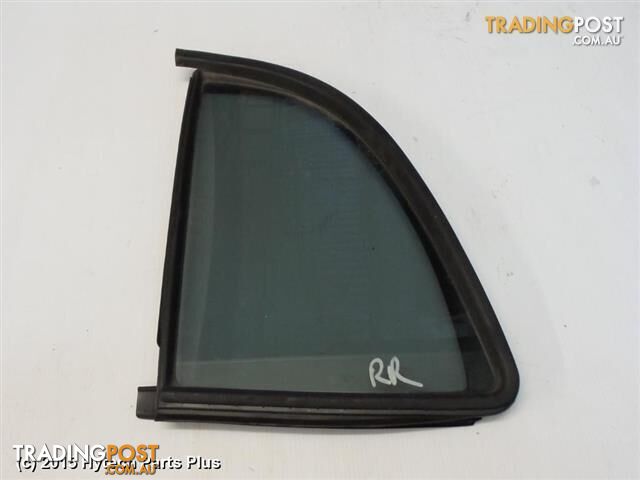 2011 SUZUKI SWIFT RIGHT REAR 1/4 GLASS (IN DR) tinted