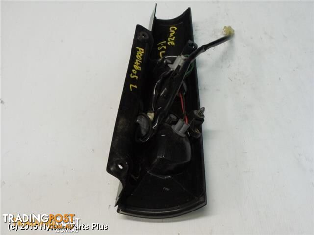 2003 HOLDEN CRUZE LEFT TAILLIGHT