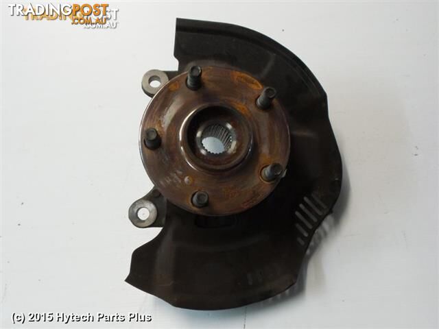 2009 TOYOTA COROLLA LEFT FRONT HUB ASSEMBLY abs NO SENSOR