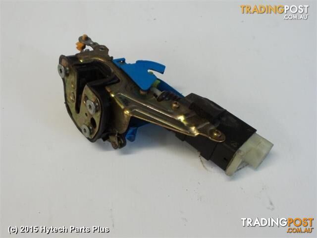 2005 HOLDEN MONARO DOOR/BOOT/GATE LOCK LEFT FRONT with act 655328 gm 92146468