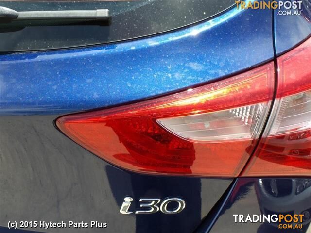 2012 HYUNDAI I30 DOOR HANDLE LEFT FRONT outer blue keyless type