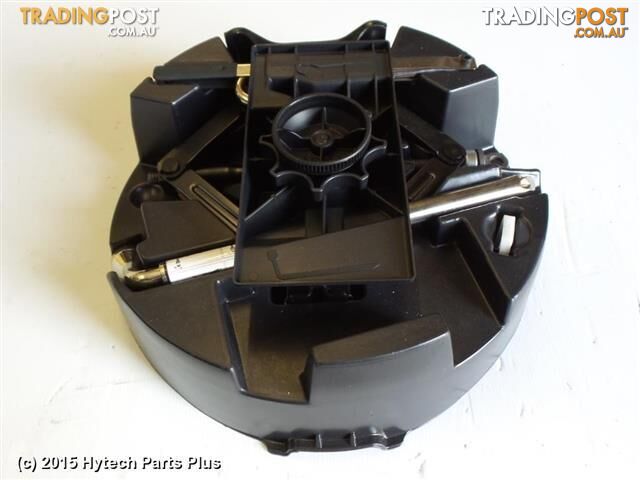 2012 HOLDEN COMMODORE JACK/TOOL KIT
