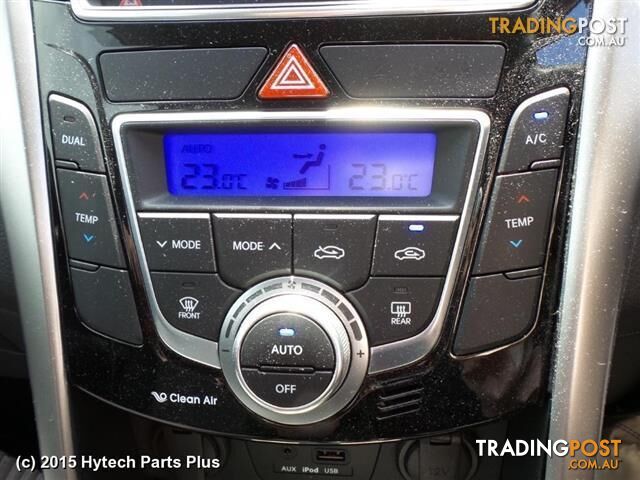 2012 HYUNDAI I30 LEFT FRONT HUB ASSEMBLY abs