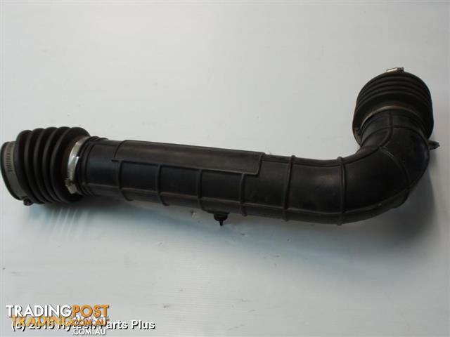 1991 HOLDEN COMMODORE AIR CLEANER DUCT/HOS 3.8l