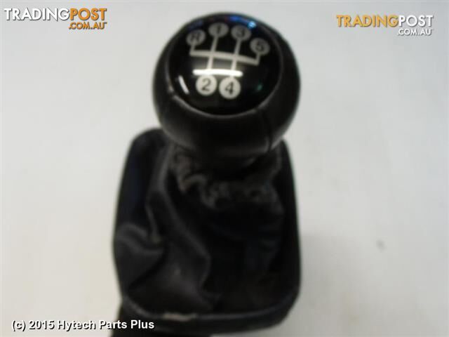 1999 HOLDEN ASTRA GEAR STICK/SHIFTER