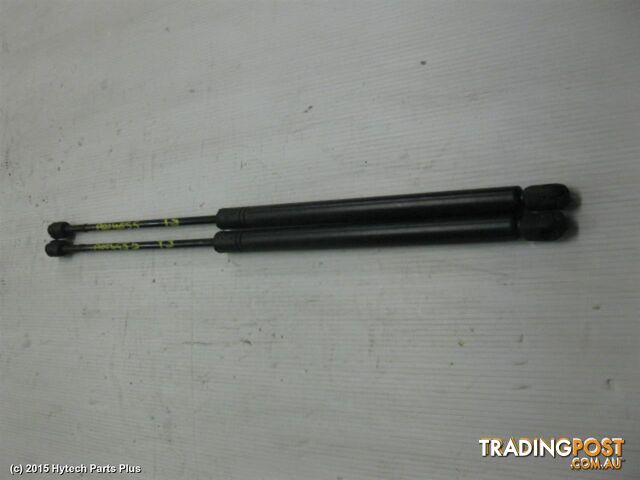 2003 HOLDEN ASTRA HATCH STRUT