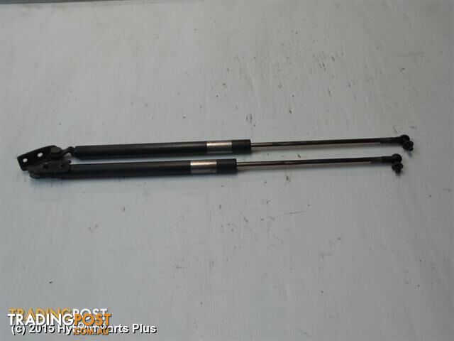 2002 MAZDA 323 HATCH STRUT pair 5 door tested good
