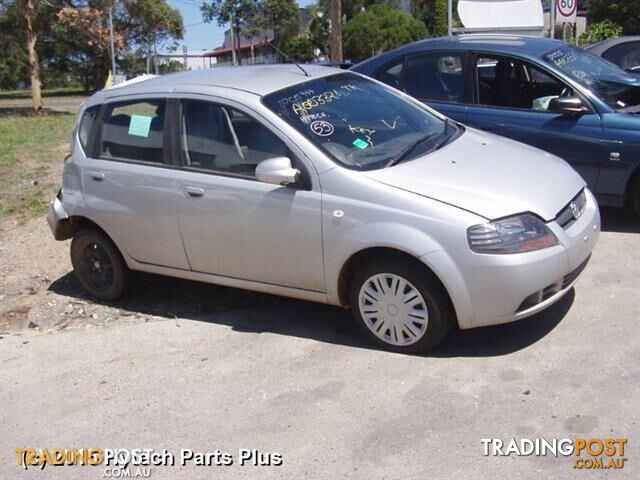 2005 HOLDEN BARINA STEERING PUMP