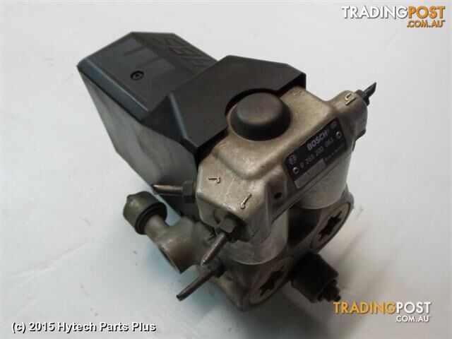 1992 HOLDEN COMMODORE ABS PUMP/MODULATOR bosch 0 265 200 063