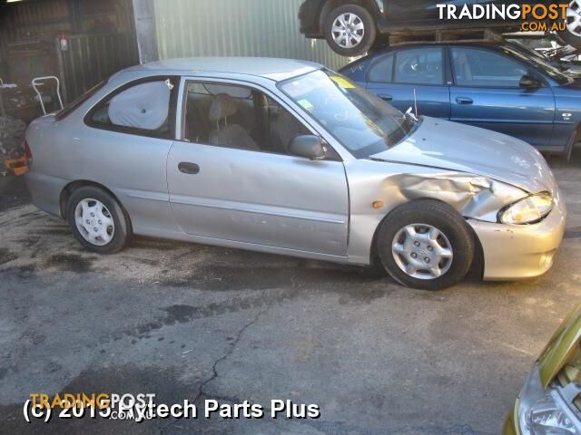1997 HYUNDAI EXCEL RIGHT REAR HUB ASSEMBLY small type 75mm