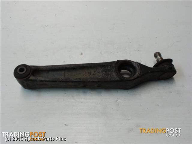 2003 HOLDEN CRUZE RIGHT FRONT LOWER CONTROL ARM