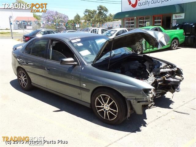 2004 HOLDEN COMMODORE RIGHT REAR 1/4 GLASS (IN DR) tinted but tint needs...
