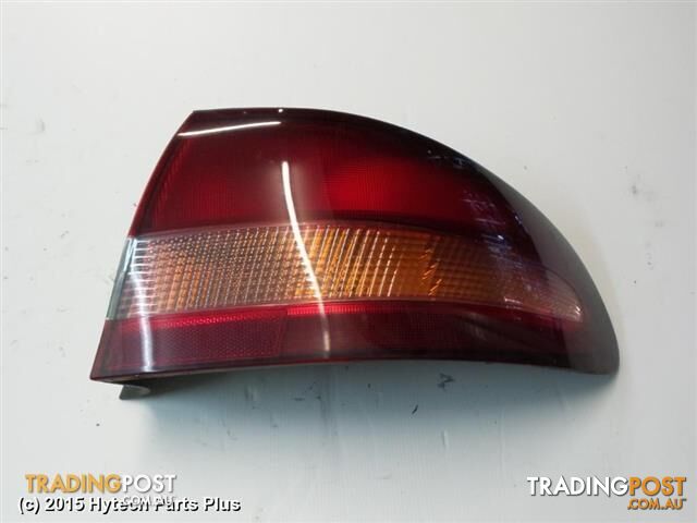 1998 HOLDEN COMMODORE RIGHT TAILLIGHT