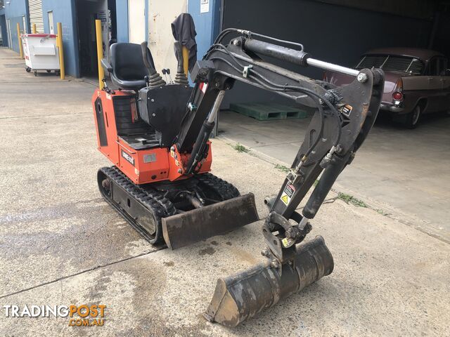 Excavator UHI 1.8 including 3 buckets