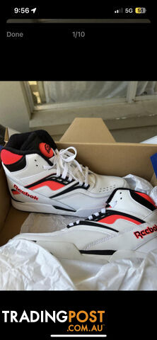 New Reebok Pumps TZ basketball mens shoes. Size US 10