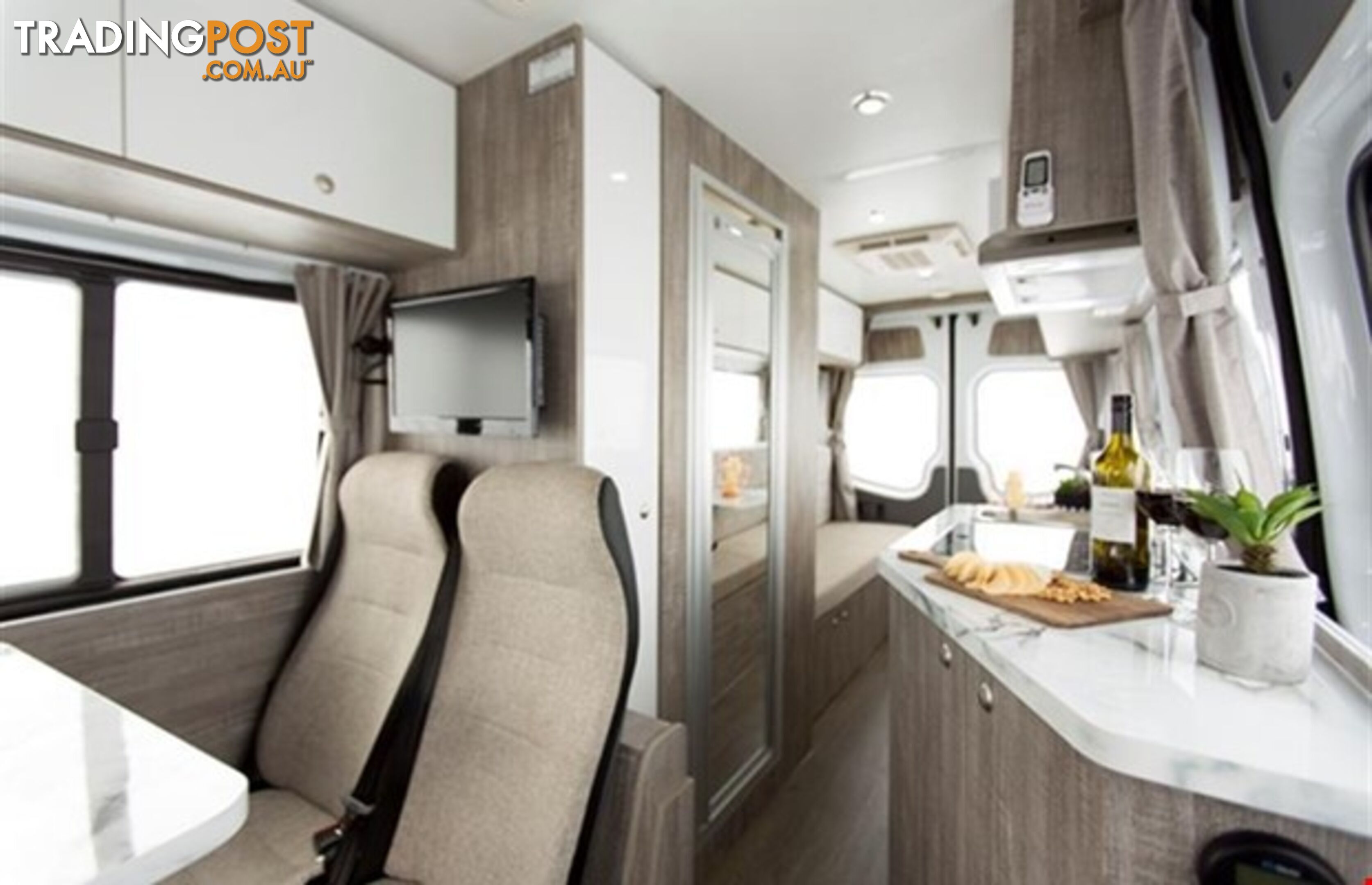 2020 Winnebago Bondi 4S