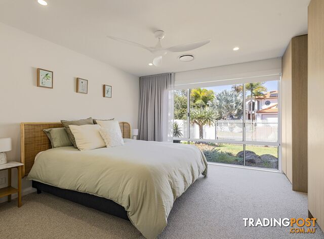 2 Fantail Place TWIN WATERS QLD 4564