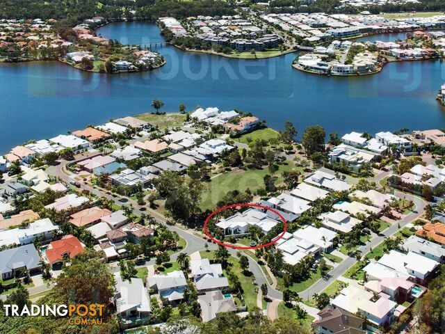 2 Undanbi Lane TWIN WATERS QLD 4564