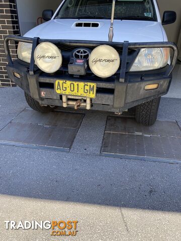 2005 Toyota Hilux KUN26R MY05 SR Ute Manual