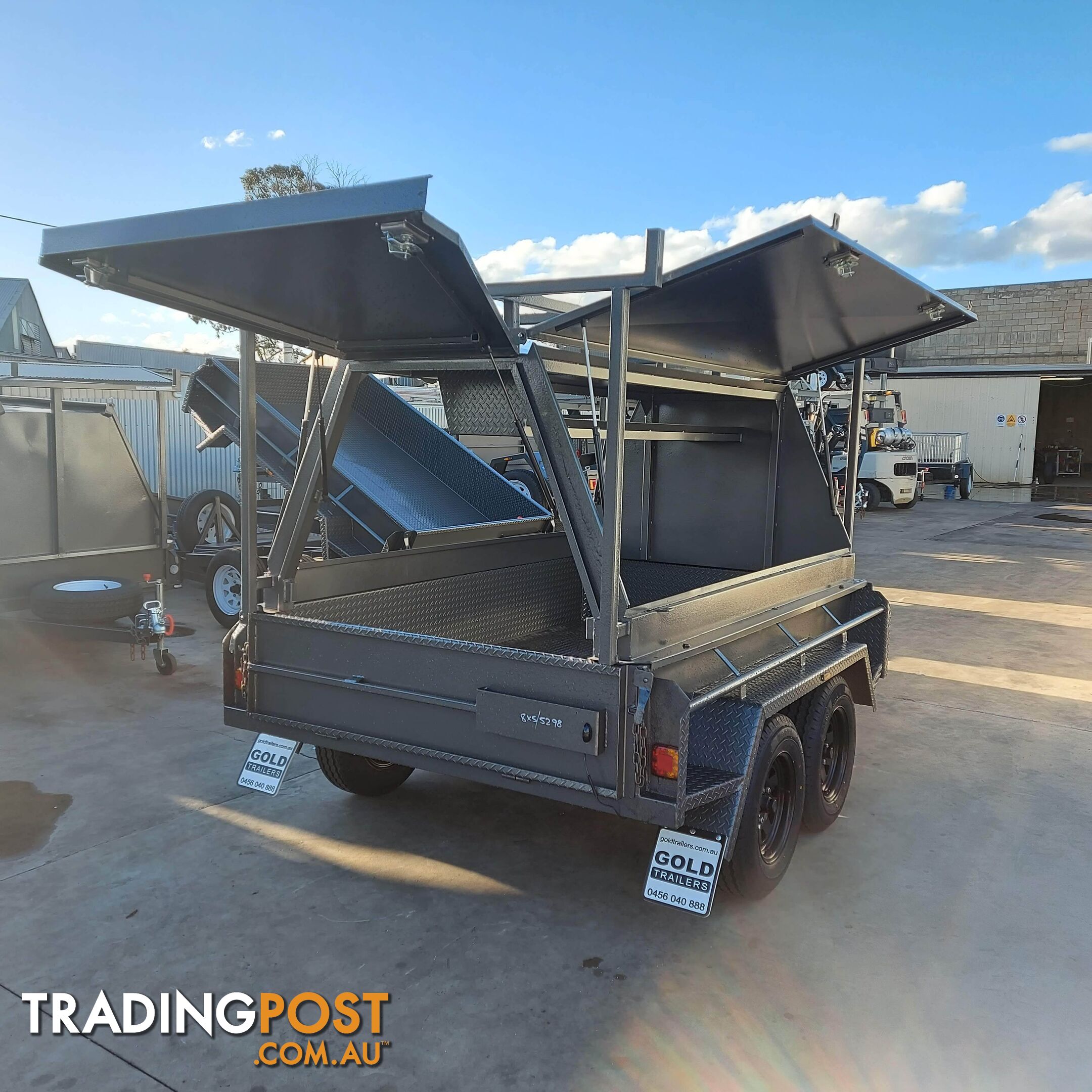 8x5 Tradesman Trailer - 3 Door & Tool Box