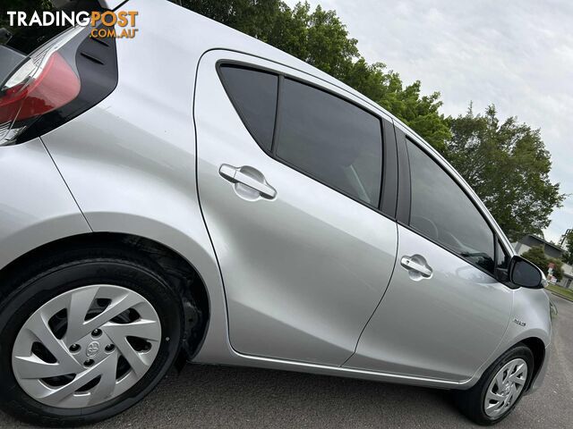 2018 Toyota Prius C NHP10R MY18 HYBRID  Automatic Hatchback - photo 4 of 35
