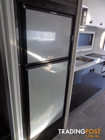 2019 NEW AGE XTREME UTILITY 22FT BUNK COMBO (XU22BC) - photo 3 of 21