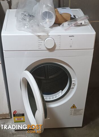 Brand new 7kg Esatto dryer