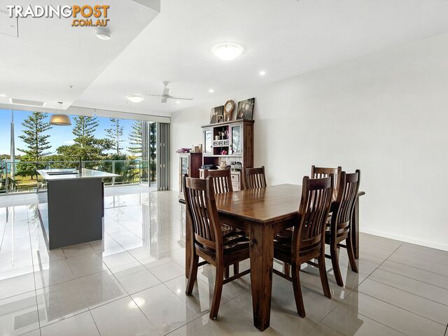 203/378 Marine Parade LABRADOR QLD 4215